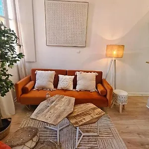Apartment Sous Les Toits D'avignon, Avignon